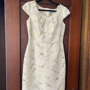 Women’s Antonio Melani Dress - Size 8 - Gold & Ivory